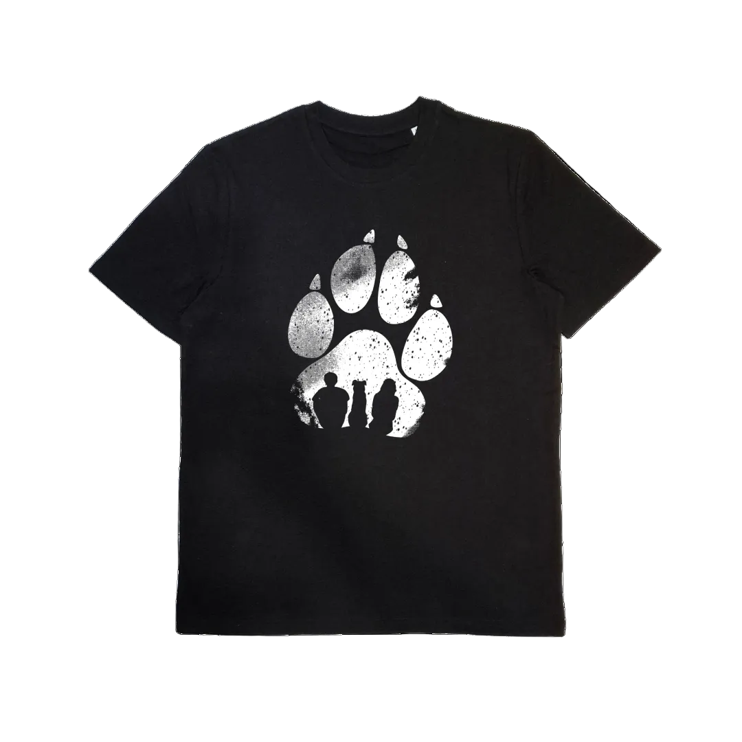 Schwarzes Herren T-Shirt aus Bio-Baumwolle mit Hundepfote – Odenwald mit Stil, Frontansicht.