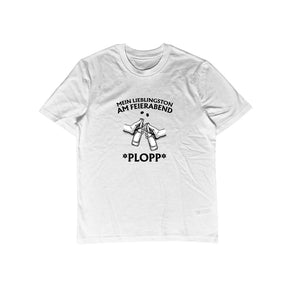 Weißes Herren T-Shirt mit Mein Lieblingston am Feierabend Motiv als Produktfoto.