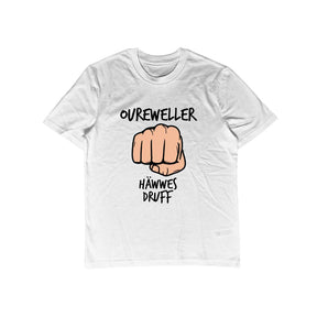 Weißes Herren T-Shirt mit Oureweller häwwes druff Motiv als Produktfoto.